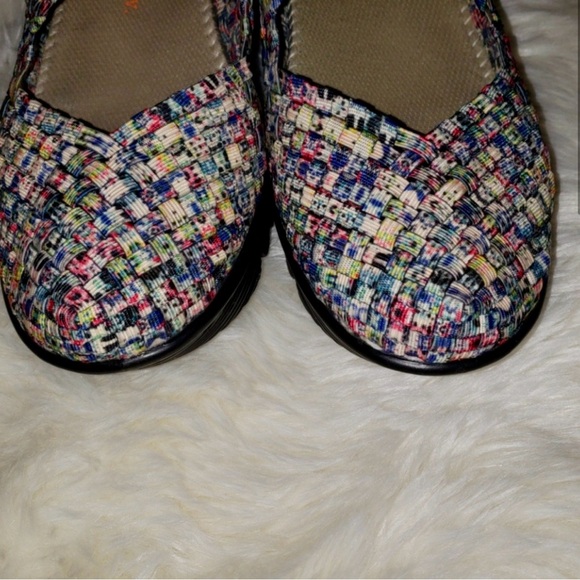 Gently Used Bernie Mev Lulia Wedge. - Picture 5 of 10